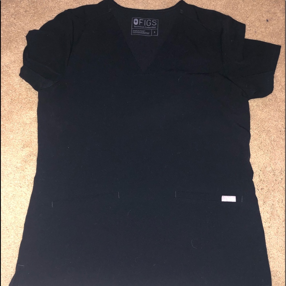 FIGS Casma Three Pocket Scrub Top